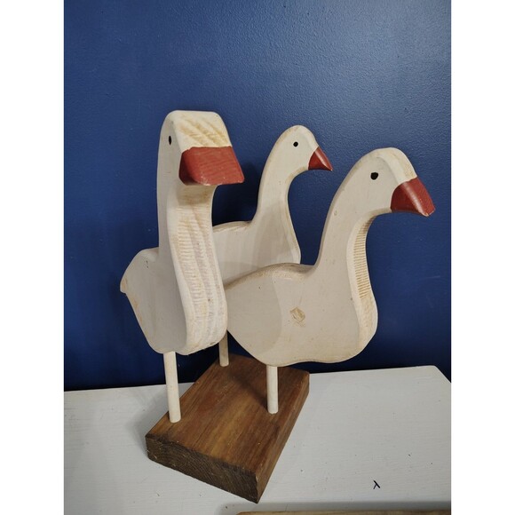 Vintage Folk Art Goose Geese Flock Wooden Hand Painted White Country large - Picture 1 of 7